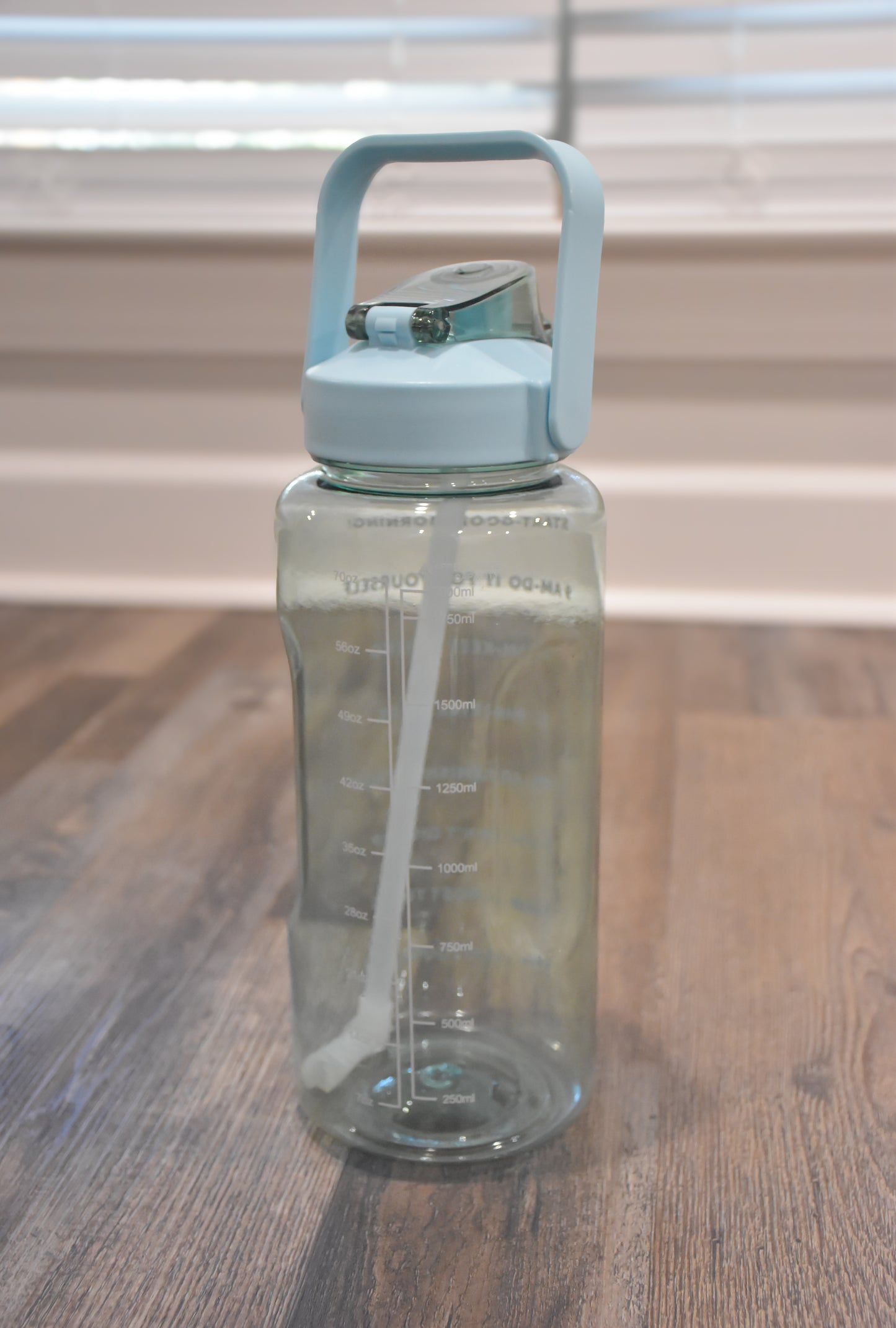 Leakproof Reusable 2 Liter Flip Straw & Time Tracker Water Jug Bottle - BPA Free